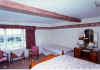Bedroom1.jpg (50131 bytes)